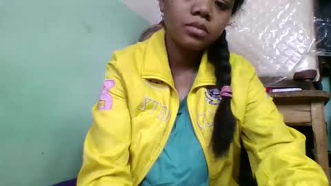 fetranialdy online show from 12/02/25, 04:40