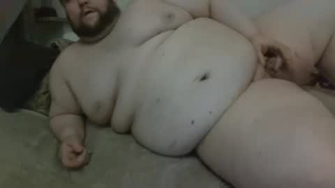 Snapshot of fettebifotze28h chatting on 09/18/25, 07:27 Cow Sow online show from 09/18/25, 07:27