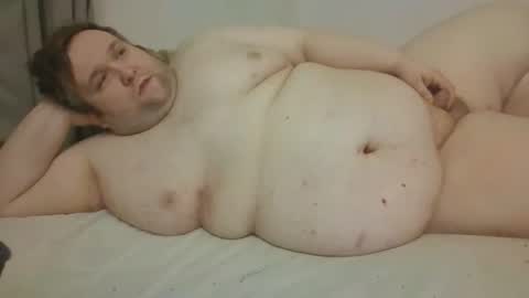 Snapshot of fettebifotze28h chatting on 10/21/25, 06:30 Cow Sow online show from 10/21/25, 06:30