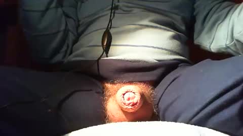 Snapshot of fettes chatting on 10/25/25, 07:08 fettes online show from 10/25/25, 07:08