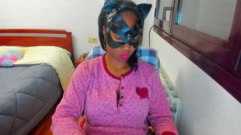 FEXIBLEBODY followe  guys  in  chaturbatehello b online show from 12/24/24, 11:17