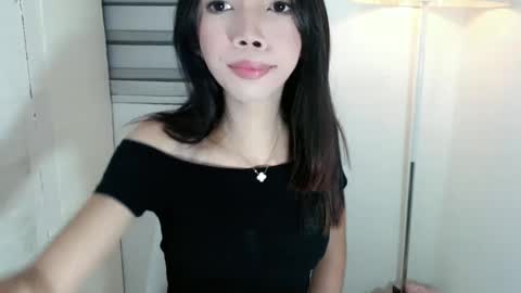 Snapshot of feyaaa chatting on 02/11/25, 07:38 feyaaa online show from 02/11/25, 07:38