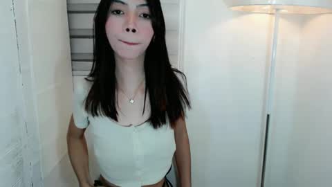 Snapshot of feyaaa chatting on 02/13/25, 09:09 feyaaa online show from 02/13/25, 09:09