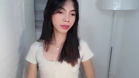 Snapshot of feyaaa chatting on 03/11/25, 04:29 feyaaa online show from 03/11/25, 04:29