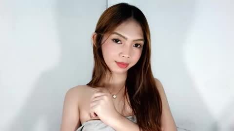 Snapshot of feyaaa chatting on 09/23/25, 12:24 feyaaa online show from 09/23/25, 12:24