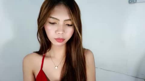 Snapshot of feyaaa chatting on 10/04/25, 10:52 feyaaa online show from 10/04/25, 10:52