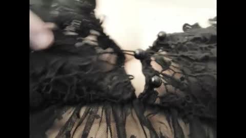 Snapshot of feyoh chatting on 12/17/25, 10:16 feyoh online show from 12/17/25, 10:16