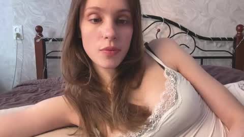 Snapshot of fflloowweerr chatting on 05/01/26, 07:57 Lisa online show from 05/01/26, 07:57