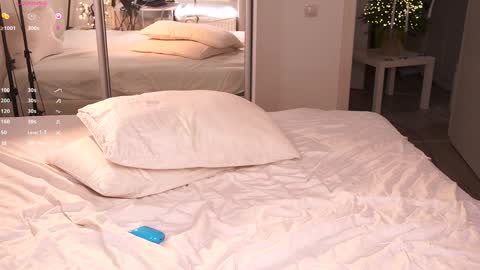     -- stay in touch with me online show from 01/05/25, 03:53