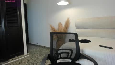 Freyja  online show from 09/23/25, 01:41