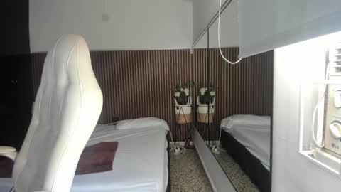 Freyja  online show from 12/03/25, 04:38