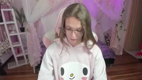 fi_cosplay online show from 10/25/25, 11:32