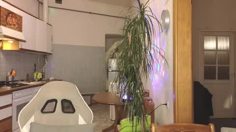 Snapshot of fiamoor chatting on 03/06/25, 05:11 Fia online show from 03/06/25, 05:11