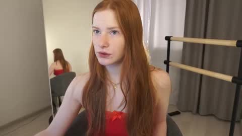 Snapshot of fiamoor chatting on 11/17/25, 11:27 Fia online show from 11/17/25, 11:27