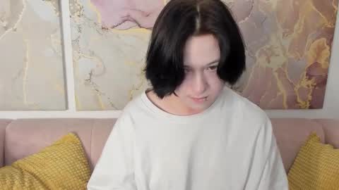 Snapshot of fiamoory chatting on 03/20/26, 01:21 fiamoory online show from 03/20/26, 01:21