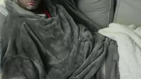 Snapshot of fidelio89 chatting on 12/19/25, 08:16 Fid online show from 12/19/25, 08:16