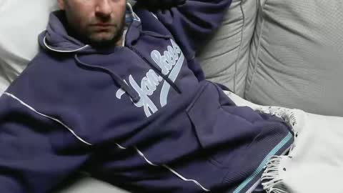 Snapshot of fidelio89 chatting on 03/26/26, 01:49 Fid online show from 03/26/26, 01:49