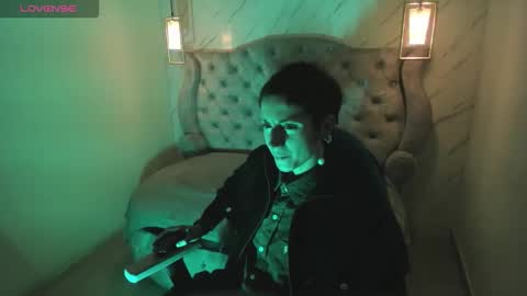   online show from 02/20/26, 07:25