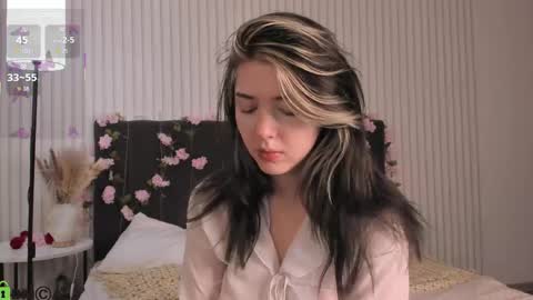 Filla online show from 09/20/25, 02:01