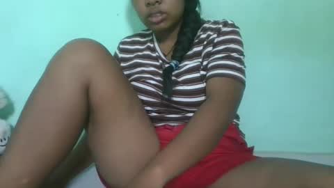 Snapshot of fifaalydia chatting on 02/19/25, 04:33 fifaalydia online show from 02/19/25, 04:33