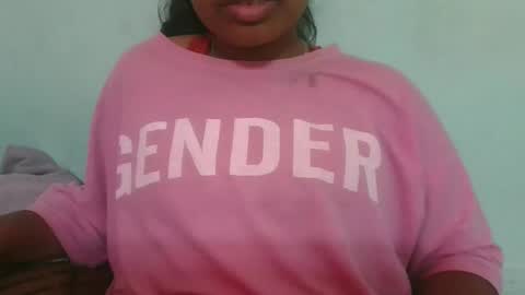 Snapshot of fifaalydia chatting on 10/11/25, 08:57 fifaalydia online show from 10/11/25, 08:57