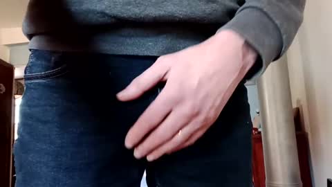 fifi010203 online show from 01/12/25, 09:40