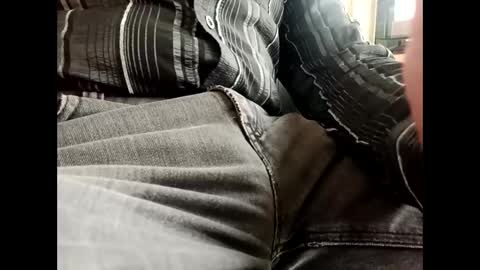 fifi010203 online show from 10/03/25, 10:23