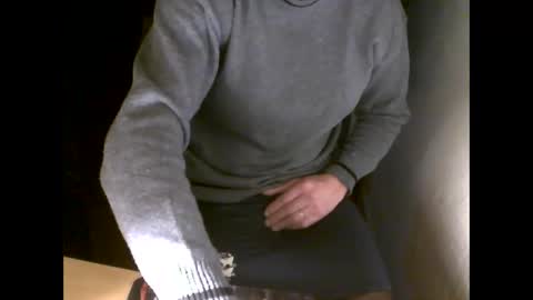 Snapshot of fifi010203 chatting on 03/10/26, 06:40 fifi010203 online show from 03/10/26, 06:40