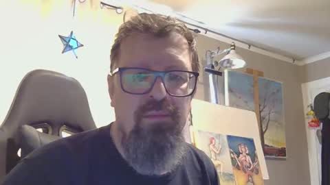 Snapshot of figuredraw chatting on 02/06/26, 09:18 figuredraw online show from 02/06/26, 09:18