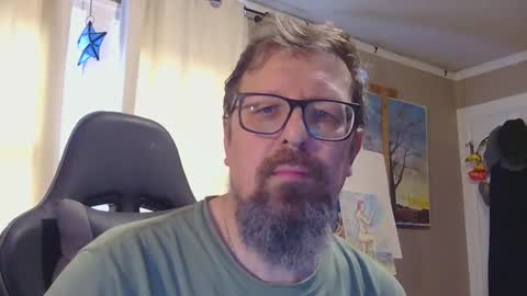 Snapshot of figuredraw chatting on 02/16/26, 10:06 figuredraw online show from 02/16/26, 10:06