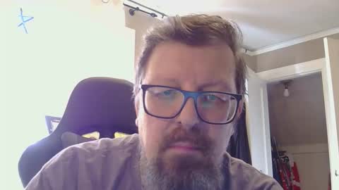 Snapshot of figuredraw chatting on 02/26/26, 10:42 figuredraw online show from 02/26/26, 10:42