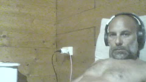 Snapshot of filip1981 chatting on 06/20/26, 08:17 filippo online show from 06/20/26, 08:17