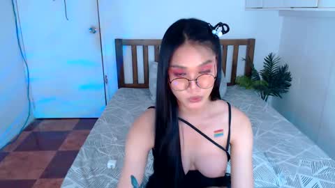 sweet online show from 12/27/24, 02:22