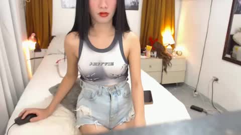 stephanie online show from 01/25/25, 08:10