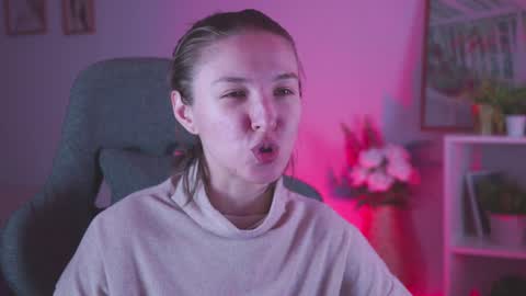 Snapshot of filipinaadams chatting on 12/14/24, 08:56 cap and Lana  online show from 12/14/24, 08:56