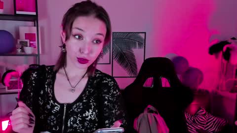 Snapshot of filipinaadams chatting on 12/18/24, 08:31 cap and Lana  online show from 12/18/24, 08:31