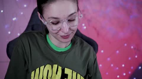 Snapshot of filipinaadams chatting on 01/15/25, 04:54 cap and Lana  online show from 01/15/25, 04:54