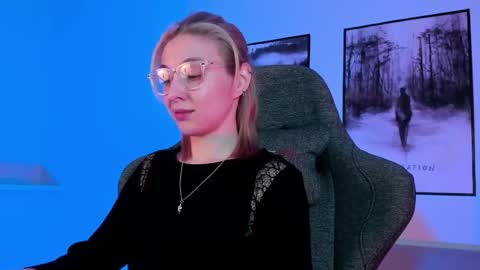 Snapshot of filipinaadams chatting on 03/06/25, 02:41 cap and Lana  online show from 03/06/25, 02:41