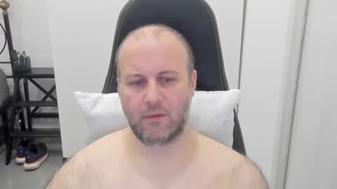 filippo12356 online show from 02/05/26, 01:21