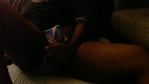 Snapshot of filisdude chatting on 10/18/25, 04:59 frank online show from 10/18/25, 04:59