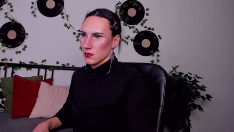 Honey Ill be waiting for you Tue Wed Thu Fri Sat Sun 10am-5pm online show from 02/02/25, 03:07