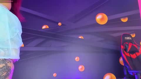 Snapshot of filletatouee chatting on 02/13/25, 10:43 filletatouee online show from 02/13/25, 10:43