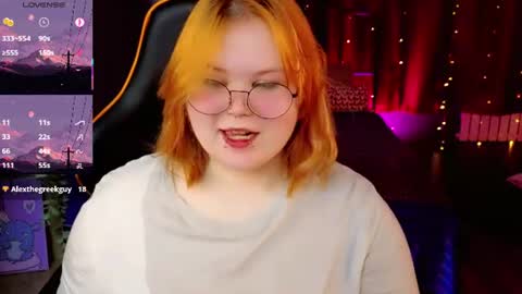 Snapshot of fillisfire chatting on 06/19/26, 07:23 - online show from 06/19/26, 07:23