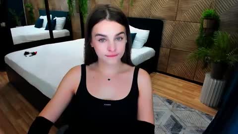 Snapshot of finalaccord chatting on 10/22/25, 04:35 Amanda online show from 10/22/25, 04:35