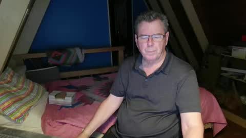 Snapshot of finderfiner chatting on 04/25/26, 10:51 finderfiner online show from 04/25/26, 10:51