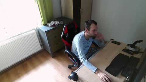 Snapshot of findo1991 chatting on 01/13/25, 02:39 Jane and Findo online show from 01/13/25, 02:39