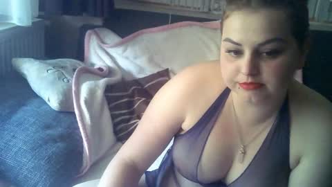 Snapshot of findo1991 chatting on 01/14/25, 02:22 Jane and Findo online show from 01/14/25, 02:22