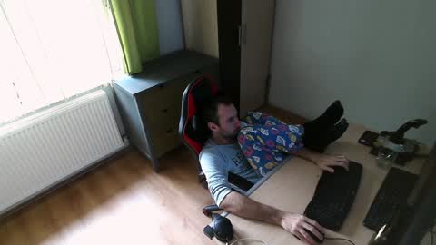 Snapshot of findo1991 chatting on 01/25/25, 09:04 Jane and Findo online show from 01/25/25, 09:04