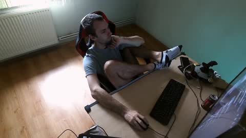 Snapshot of findo1991 chatting on 01/26/25, 01:20 Jane and Findo online show from 01/26/25, 01:20