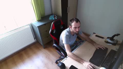 Snapshot of findo1991 chatting on 01/31/25, 06:36 Jane and Findo online show from 01/31/25, 06:36